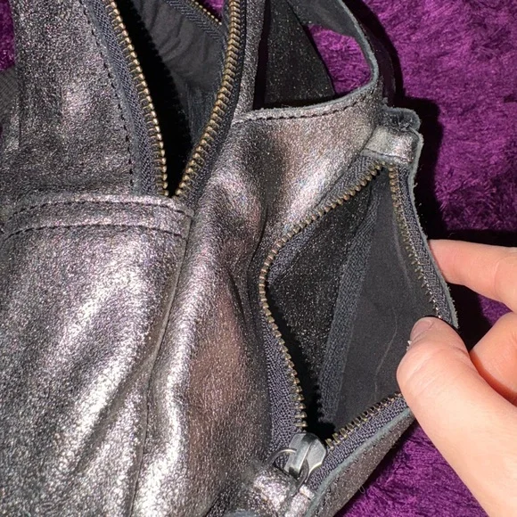 Free People Hudson Metallic Silver Sling Crossbody Bag - Picture 6 of 6